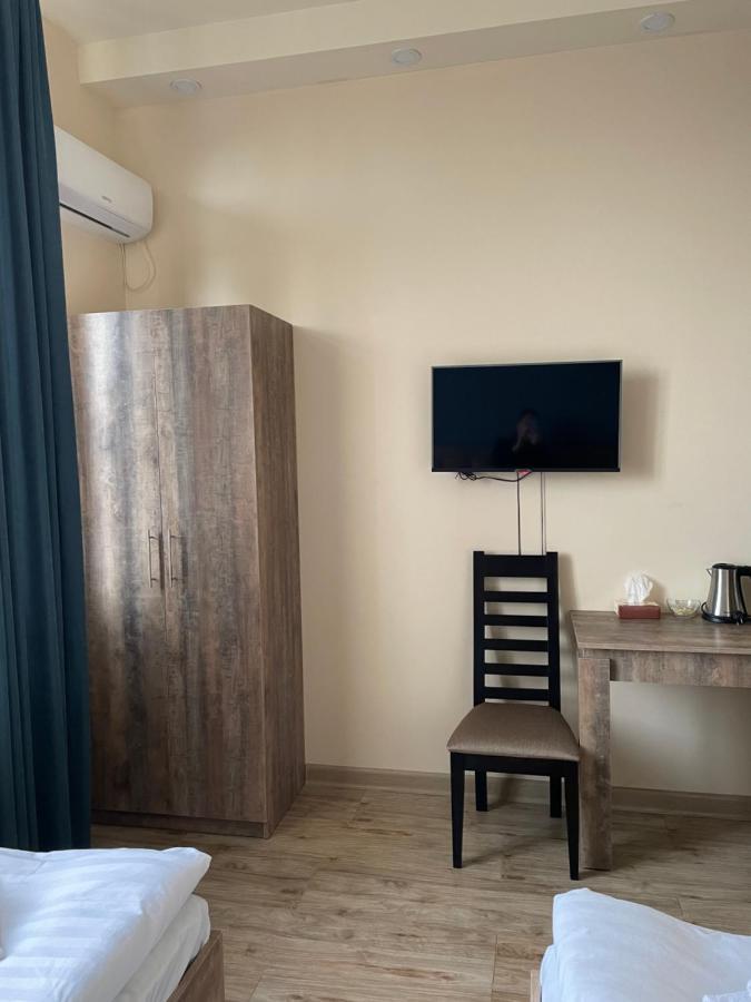 Glendale Boutique Hotel Yerevan Bagian luar foto