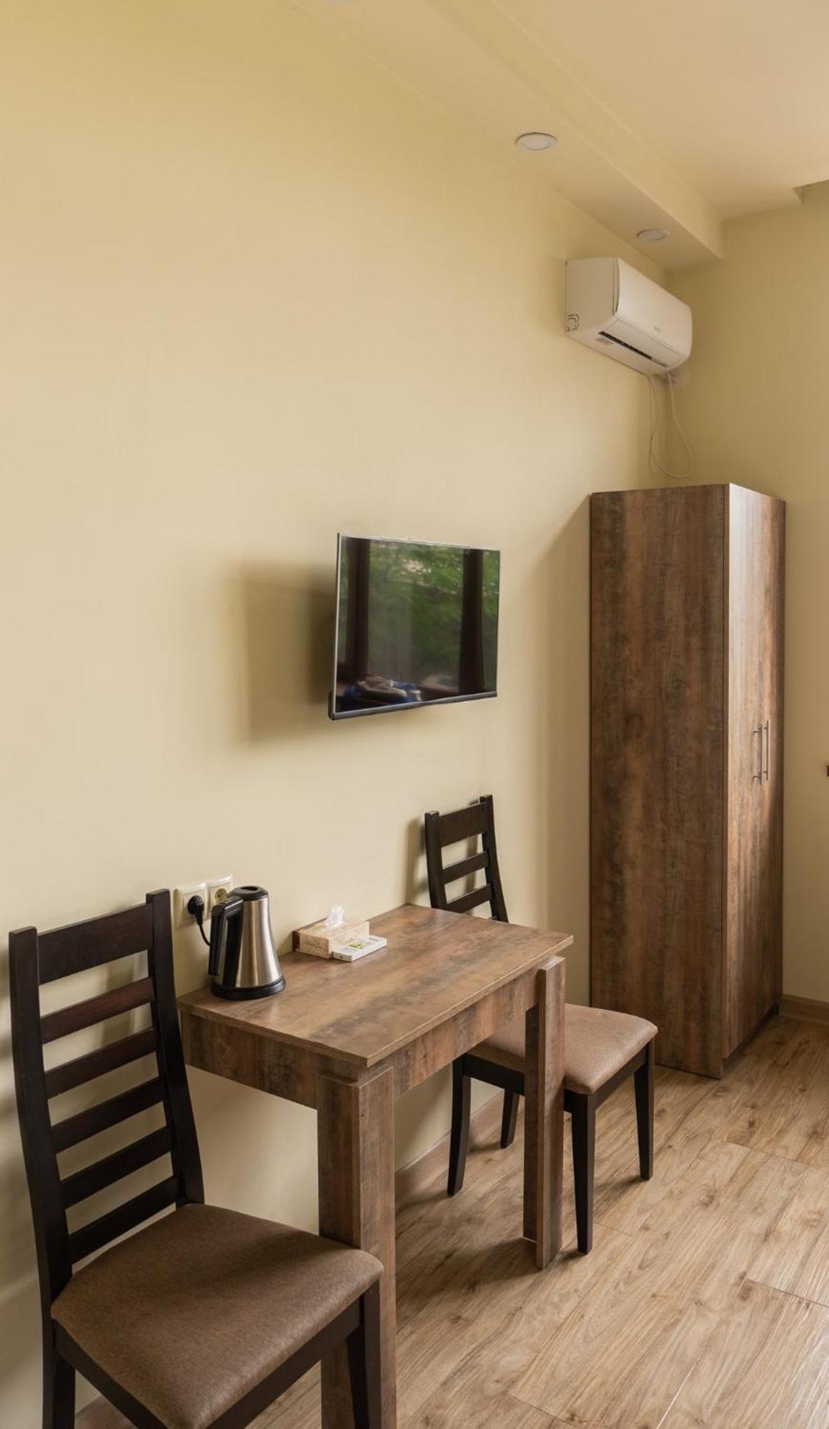 Glendale Boutique Hotel Yerevan Bagian luar foto