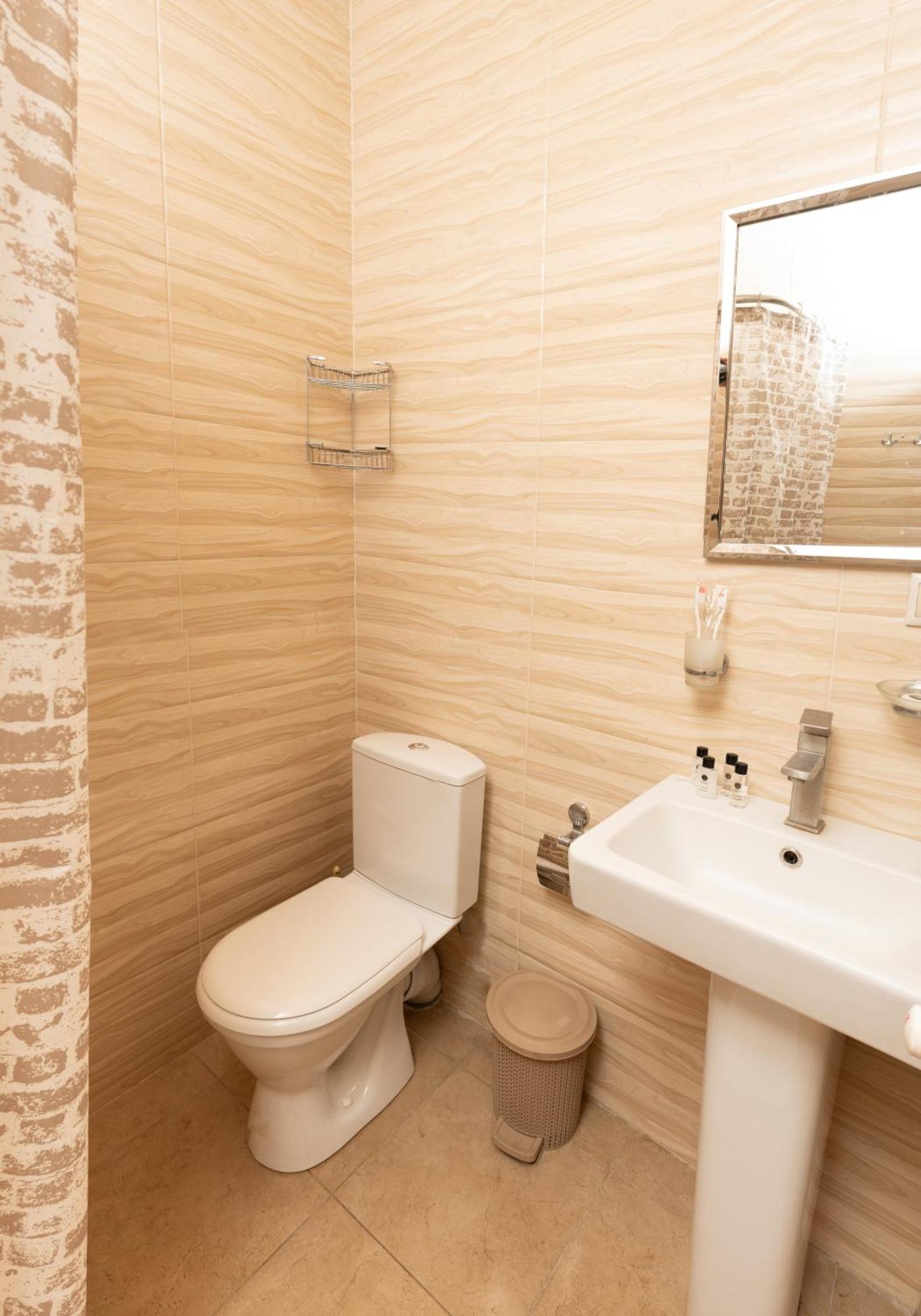 Glendale Boutique Hotel Yerevan Bagian luar foto
